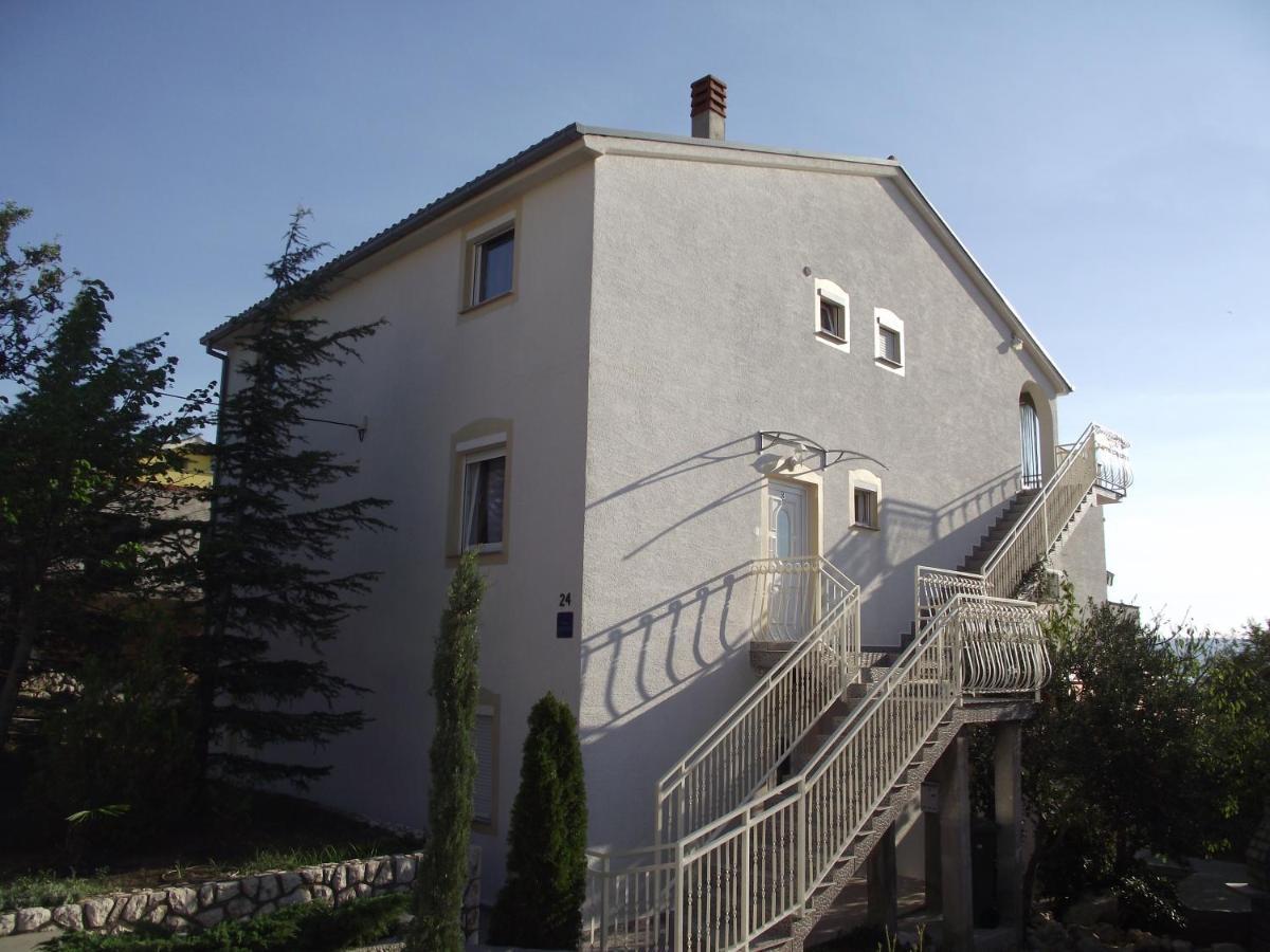 Apartments with a parking space Novi Vinodolski - 15823 Zewnętrze zdjęcie